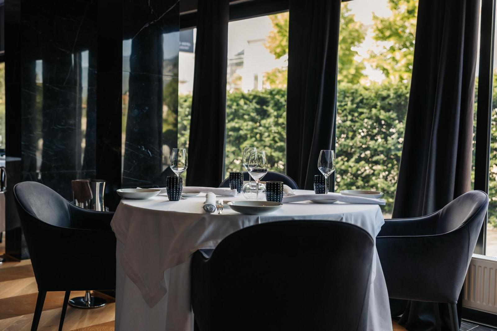Dam Boutique Hotel & Restaurant Nova Gorica Buitenkant foto